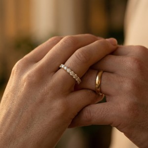 Gold wedding rings