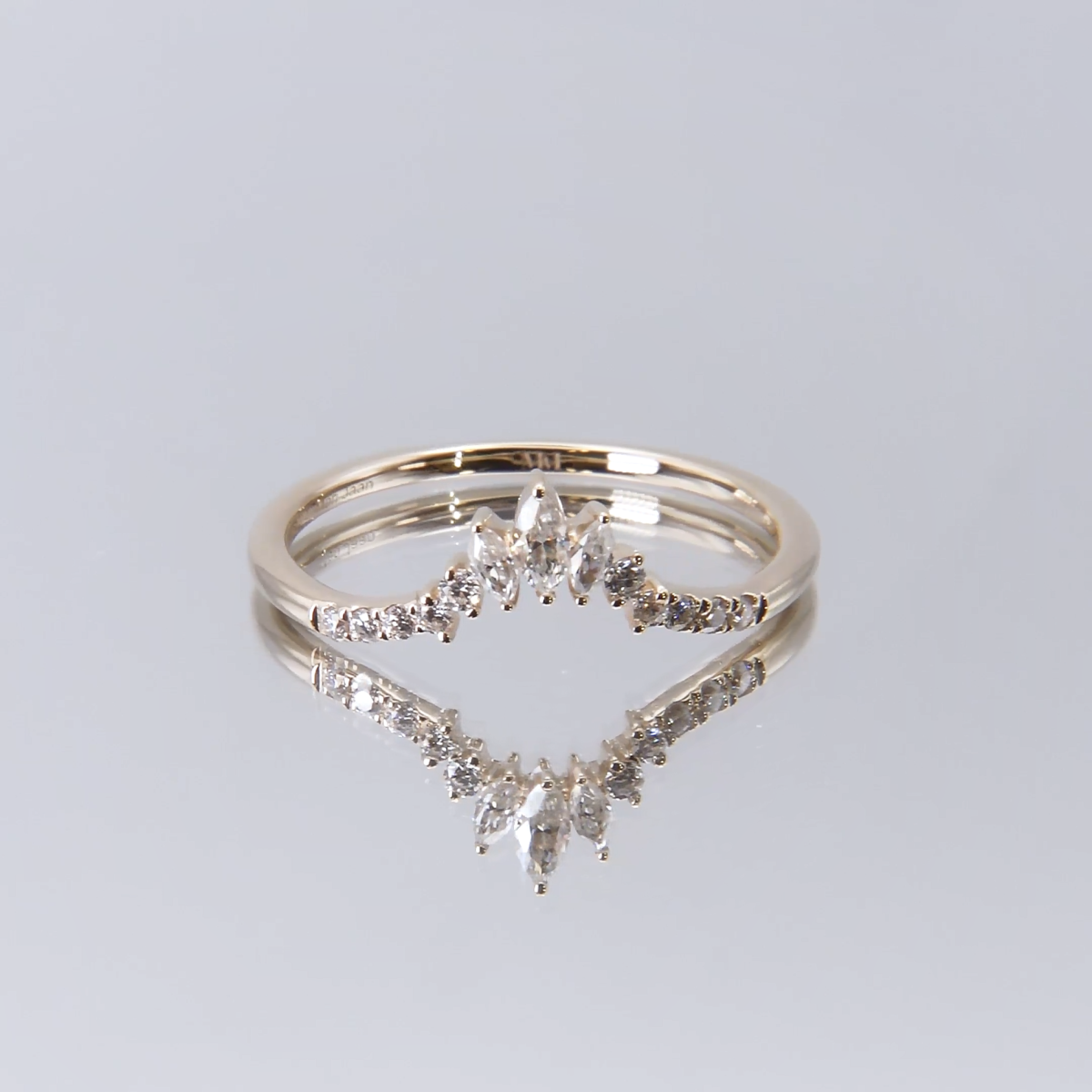 Serenella - Marquise and Round Moissanite Wedding Band