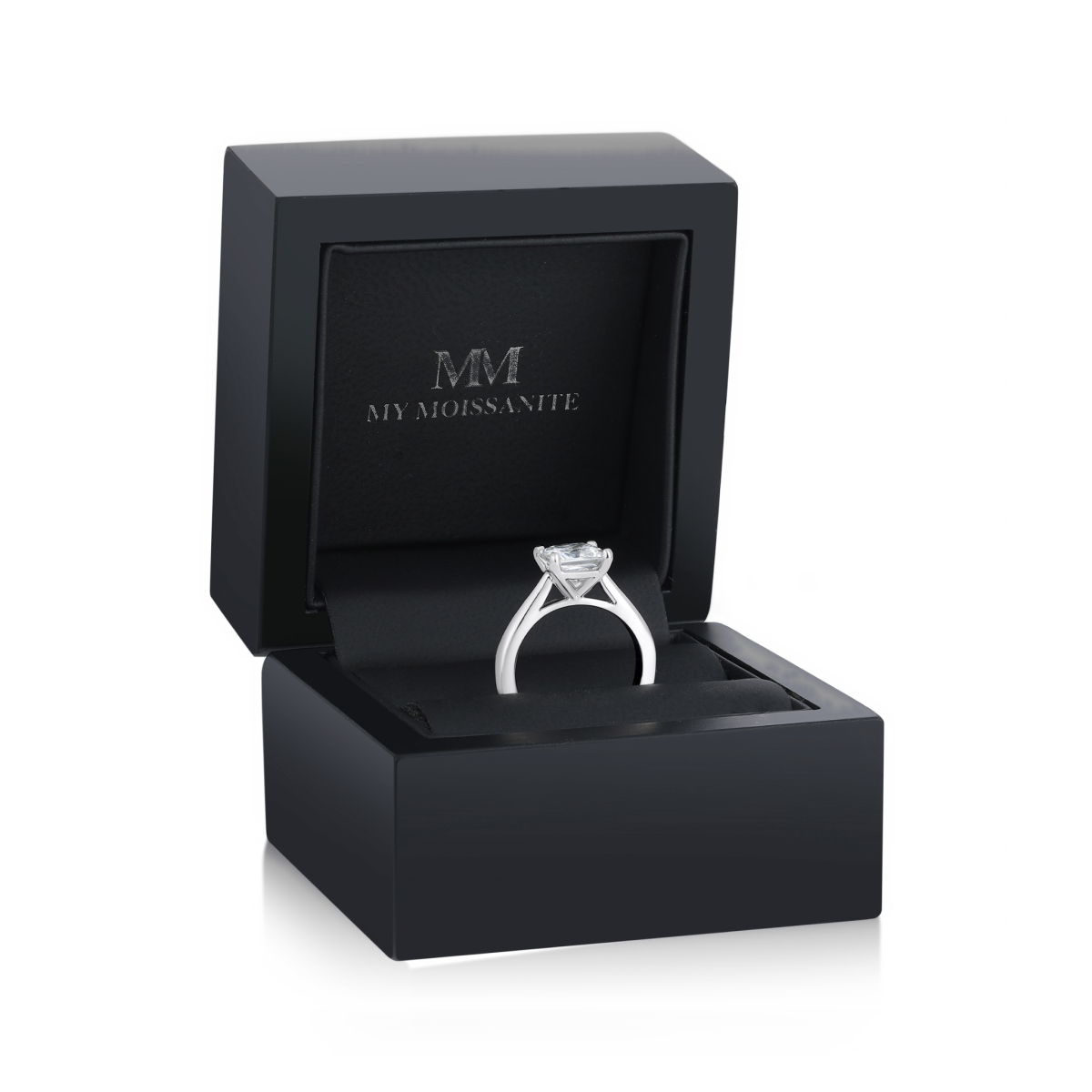 Iris – Princess Solitaire Moissanite Ring