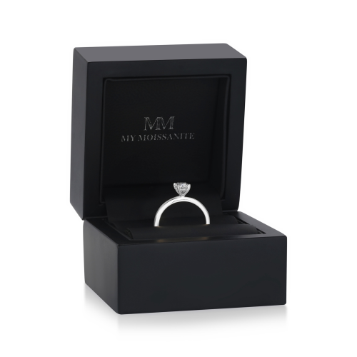 Ovalique - Classic Oval Solitaire Moissanite Engagement Ring