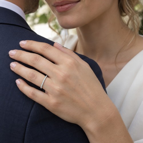 Starlet - Moissanite Eternity Ring - lifestyle