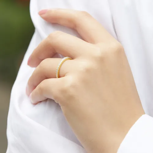 Starlet - Moissanite Eternity Ring - lifestyle