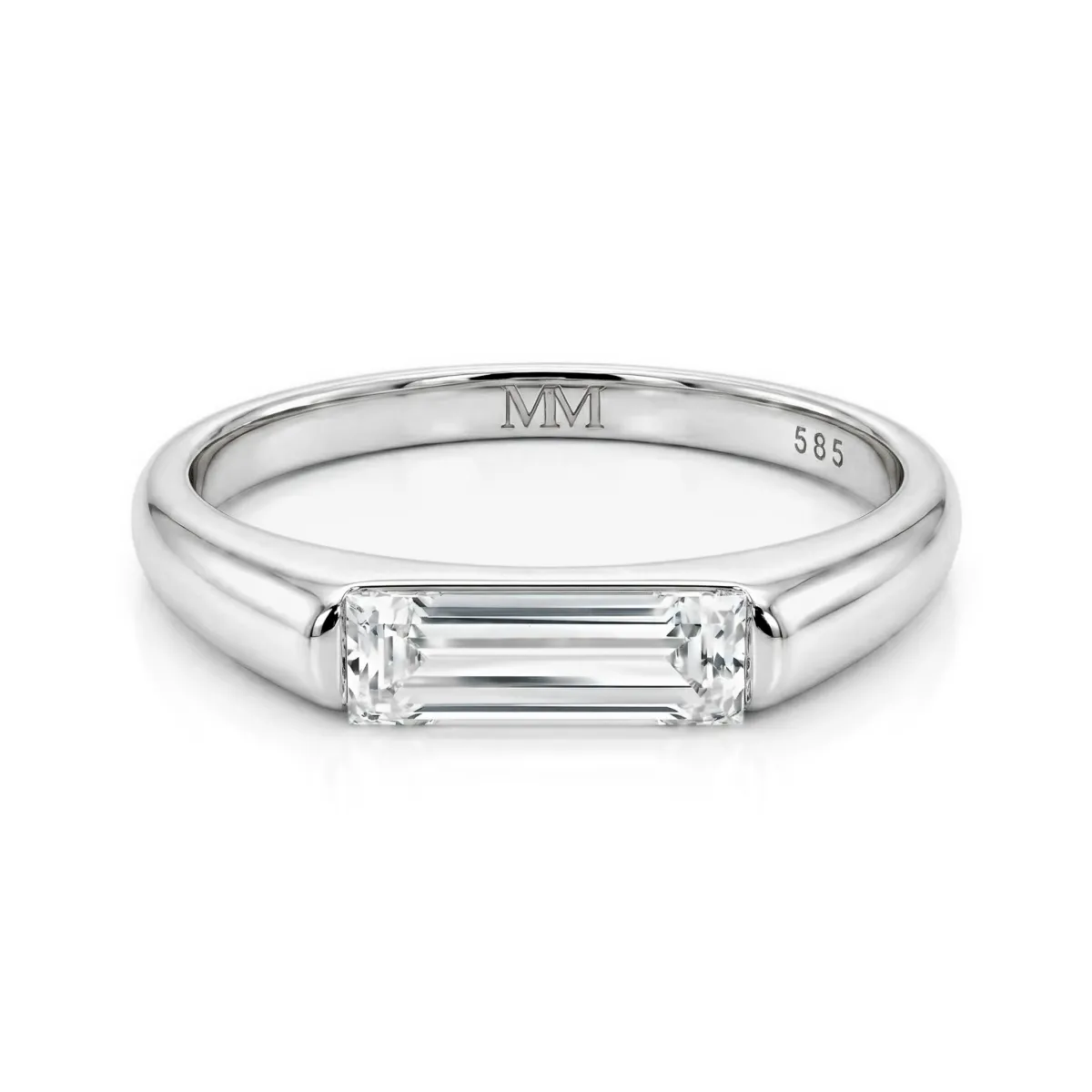 Aurelia - Solitaire Moissanite Baguette Ring
