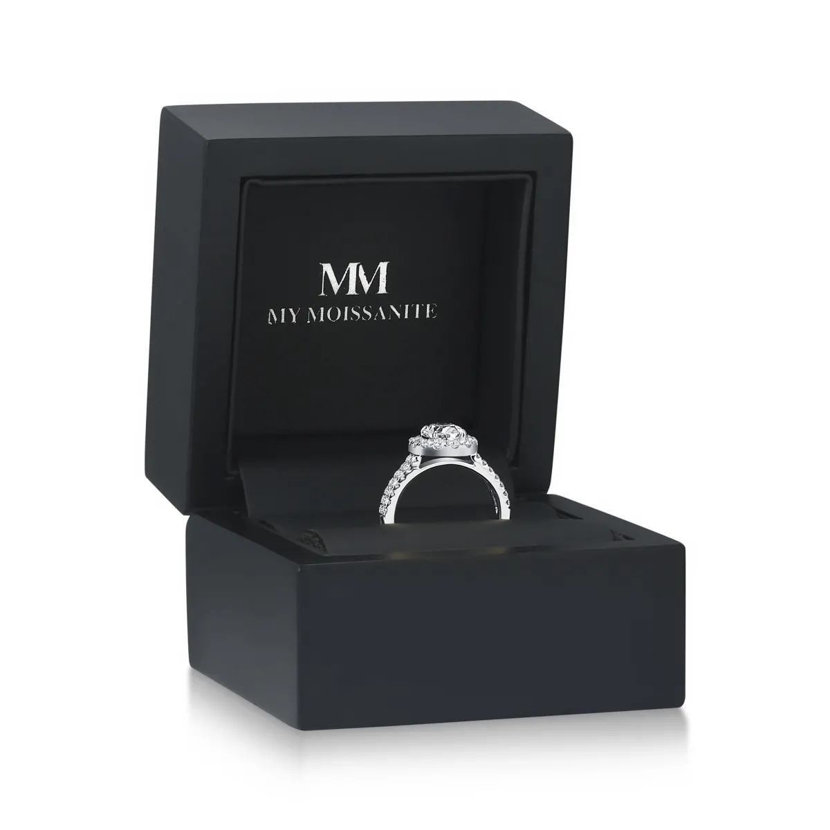 Ovalea - Oval Cut Moissanite Ring with Halo Pavé Design