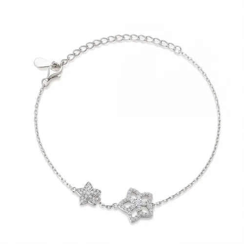 Fiorella - Adjustable Moissanite Flower Charm Bracelet with Pavé Settings