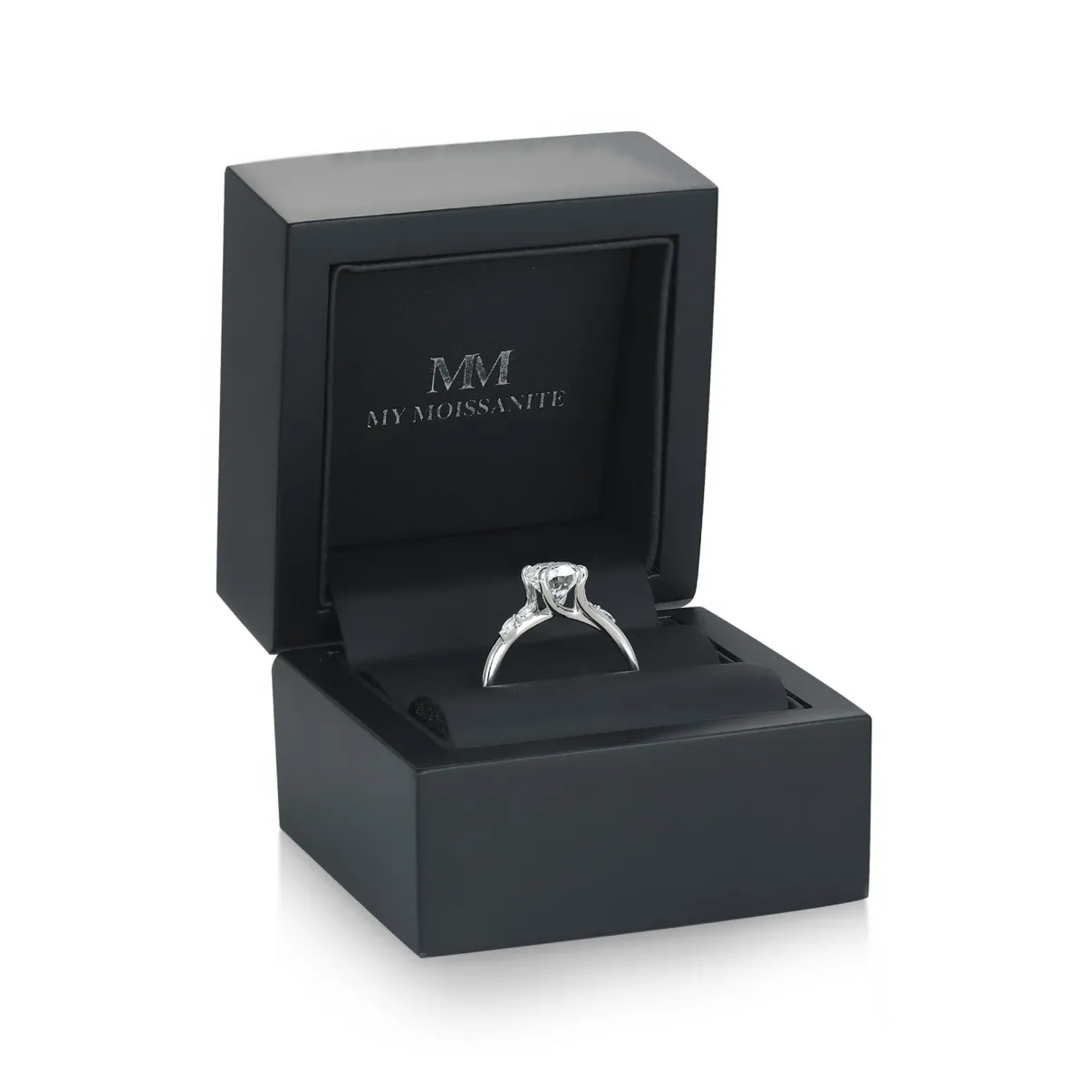 Viviette - Oval Cut Moissanite Engagement Ring with Marquise Accent Stones